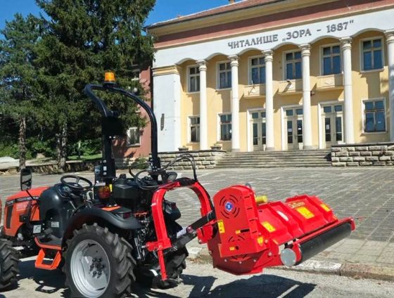 Четири кметства получиха нови трактори