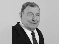 Напусна ни Ангел Генов